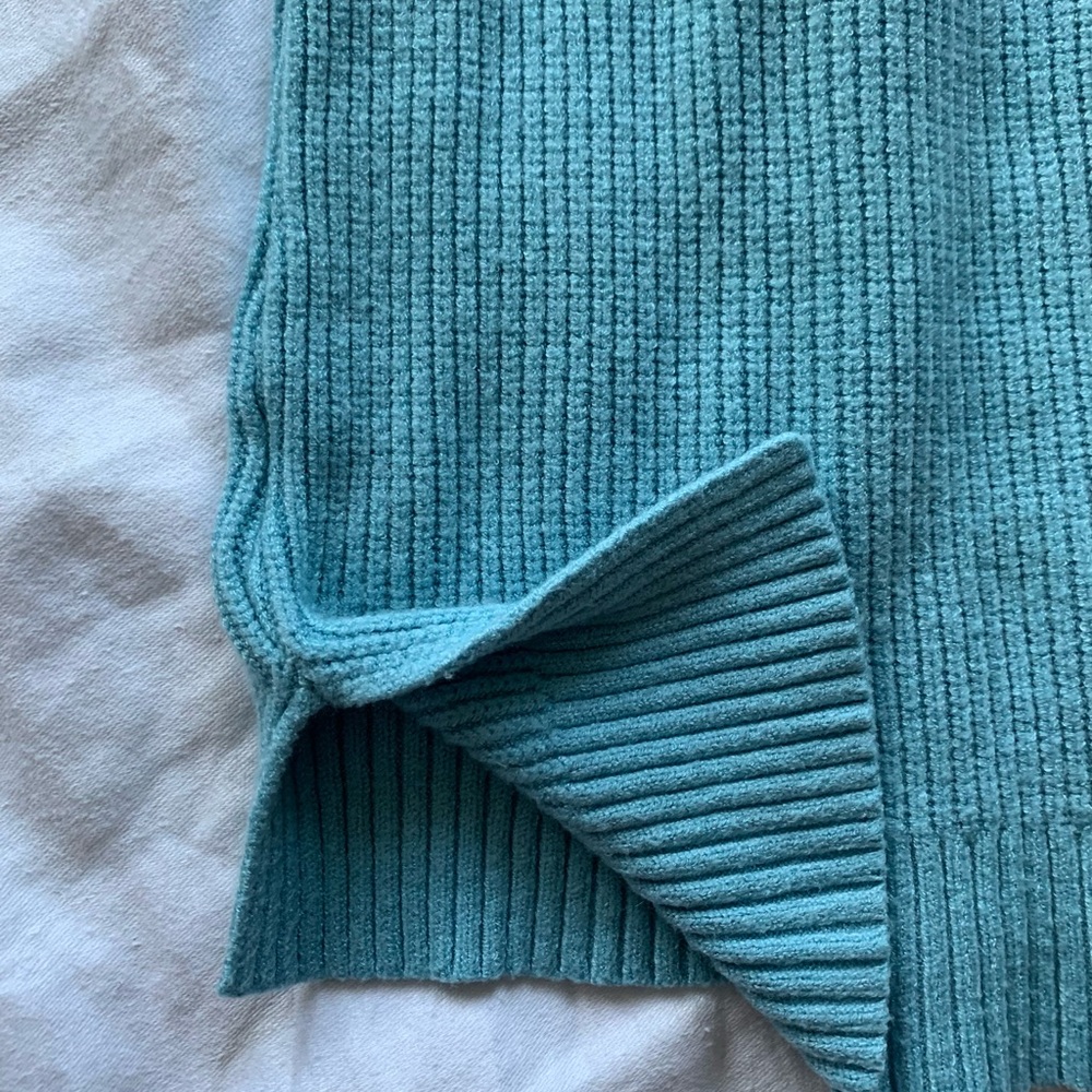 Cyrus super cute cable knit light blue sweater NWOT size XS - Picture 4 of 10
